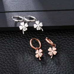 Four leaf clover / crystal - earringsEarrings