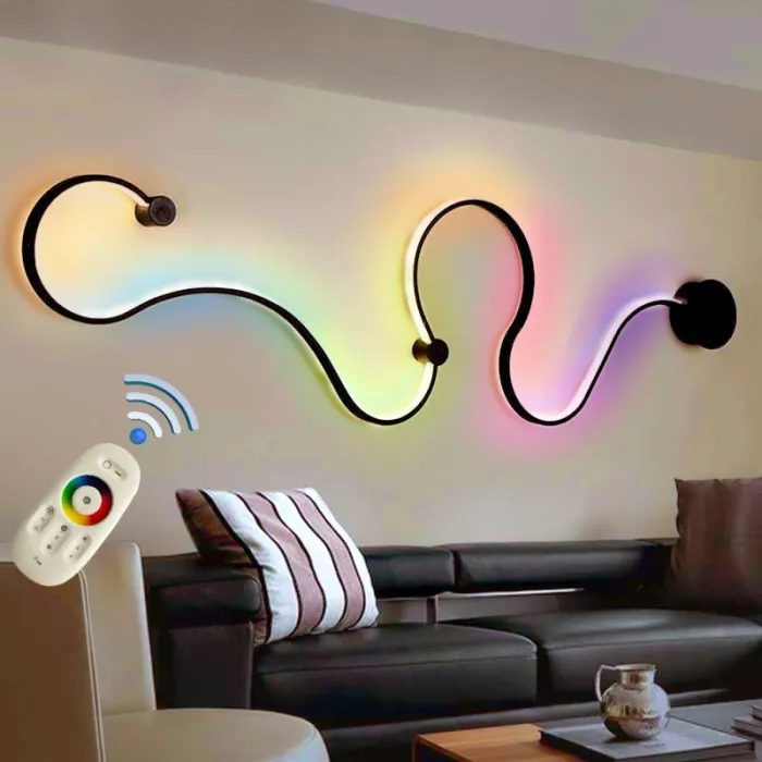 Moderne Wandleuchte - LED - RGB-Fernbedienung - S - W - Linienform
