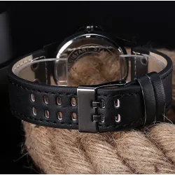 Fashionable military quartz watch - leather strap - unisexWatches