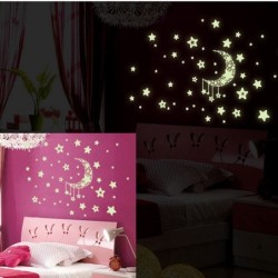 Leuchtende Sterne / Mond - dekorative Wand- / Deckenaufkleber