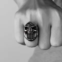 Stainless steel ring with skull jaw - bottle openerRings