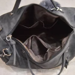 Vintage Tasche aus Nubukleder mit Nieten / Fellbommel