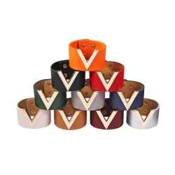 Retro-Punk-Stil - Buchstabe V - Lederarmband