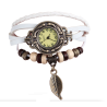 Mehrschichtiges Vintage-Armband - mit Quarzuhr - Perlen / Blatt