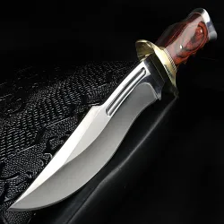 Military short knife - titanium alloy / wood