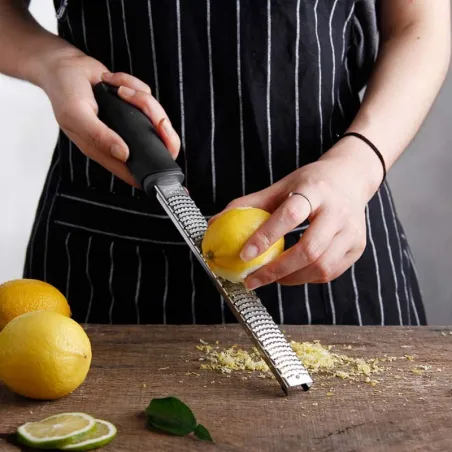 Edelstahlreibe - für Käse - Schokolade - Zitronen- / Orangenhaut