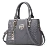 Elegant leather shoulder bag - handbagHandbags
