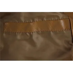 Schlanke Lederjacke - mit Reißverschlüssen / Taschen