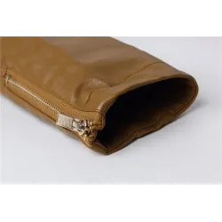 Schlanke Lederjacke - mit Reißverschlüssen / Taschen