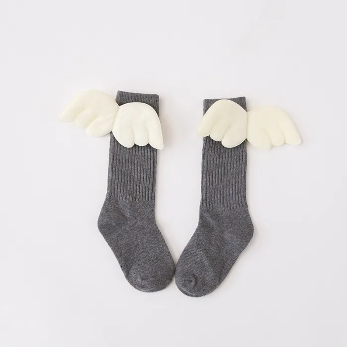 Lange Baumwollsocken - mit Engelsflügeln