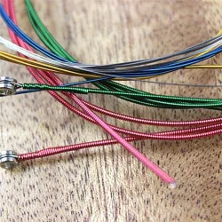 Bunte Gitarrensaiten – 6-teiliges Set