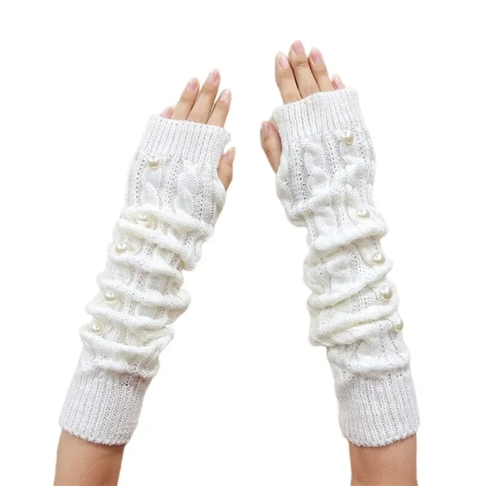 Lange Strickhandschuhe – fingerlos – mit Zierperlen