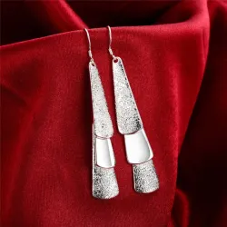 Elegante Silberohrringe - mattierte Baumblätter