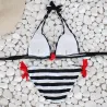 Sexy gestreiftes Bikini-Set