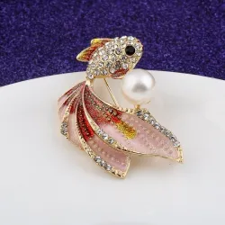 Kristall-Goldfisch mit Perle – elegante Brosche
