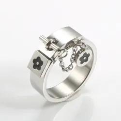 Glücksblumenanhänger - mit Kette - Ring - Edelstahl