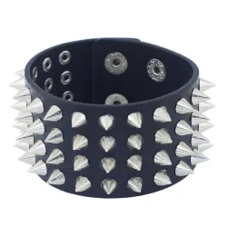 Vier Row Rivet Stud Lederarmband Unisex