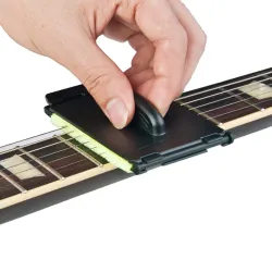 E-Gitarre Saitenreiniger