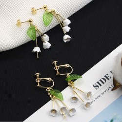 Lilies of the valley - stud earrings