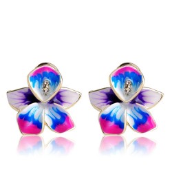 Stud earrings with flower & crystals