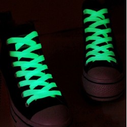 Glowing in the dark shoelaces