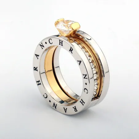Eleganter Ring mit österreichischem Kristall
