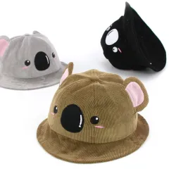 Babyhut mit Koala Gesicht