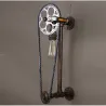 Vintage Wandleuchte mit Fahrradkette