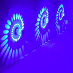 LED Wandleuchte mit Spiralloch - RGB - Fernbedienung