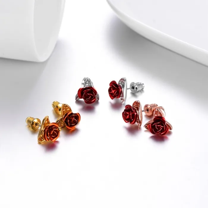 Gold Ohrringe mit roter Rose