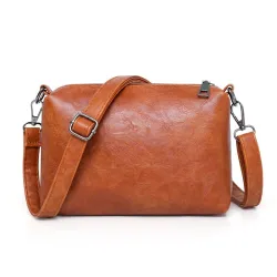 Elegant leather handbag - 4 pieces set